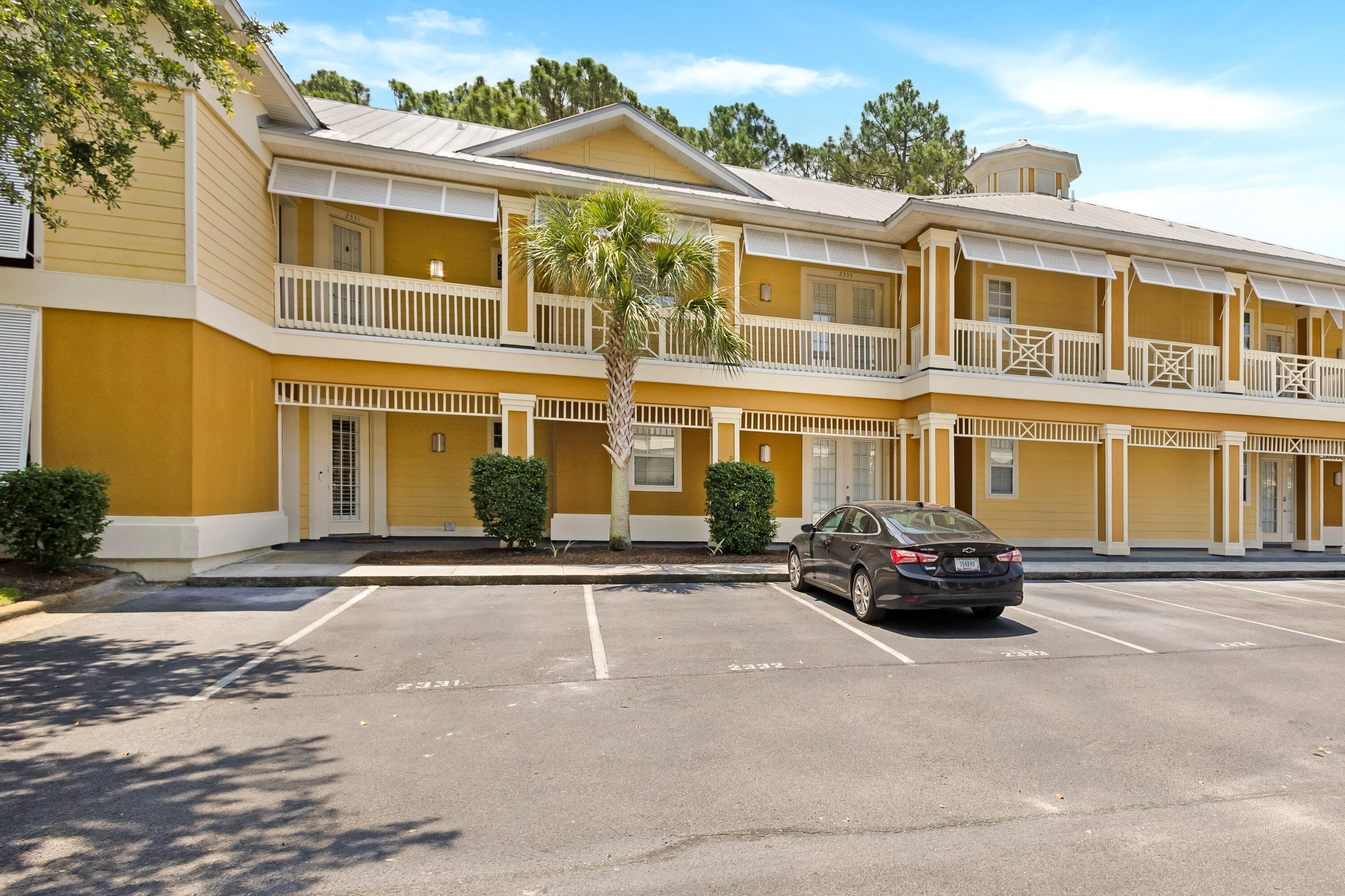 CRYSTAL COVE - Residential