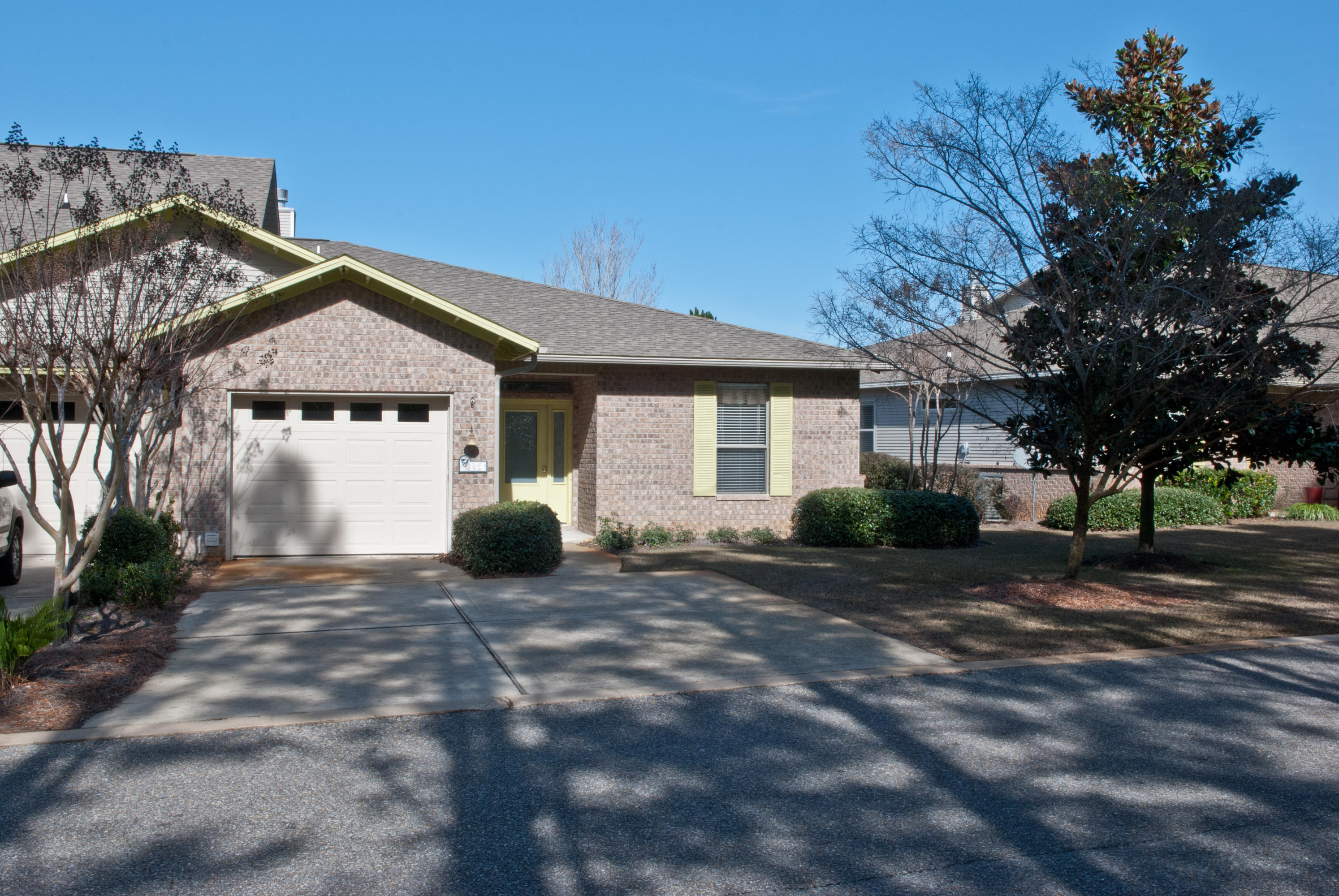 ESCADA - Residential