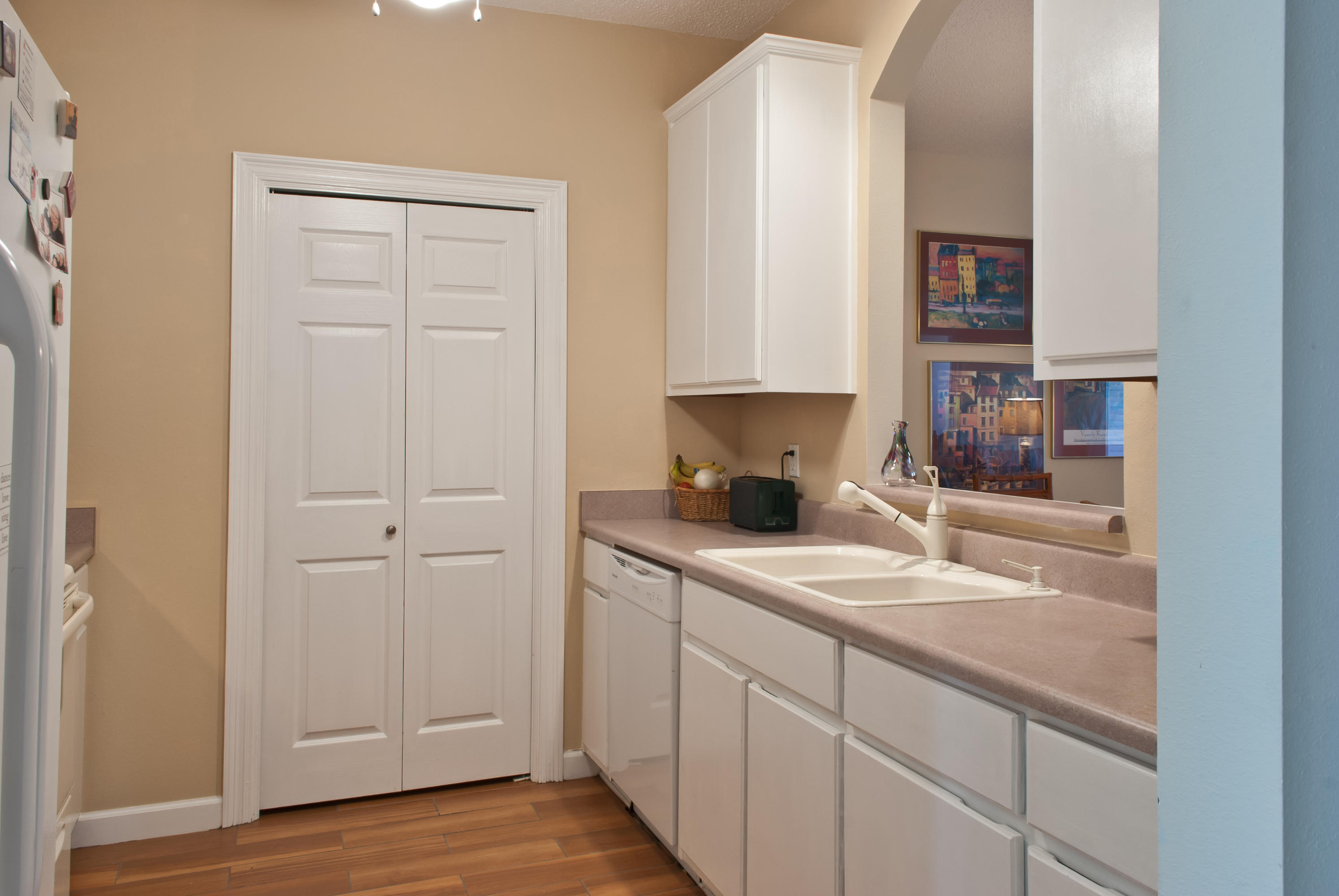 ESCADA - Residential