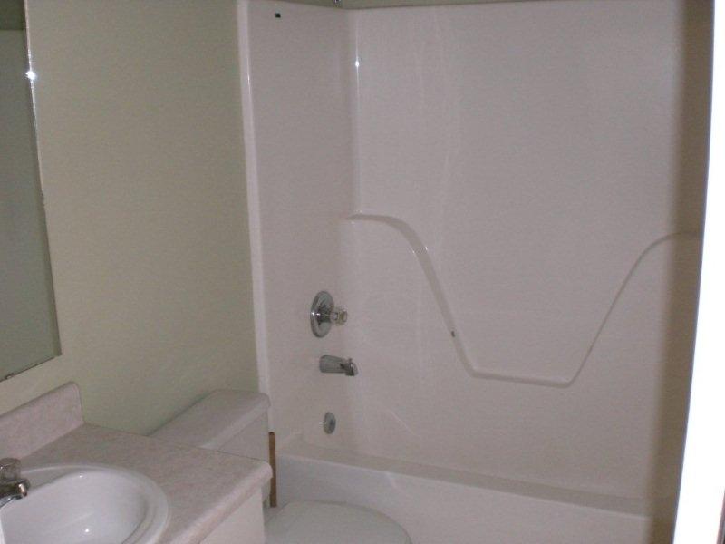 WESTVIEW ESTATES - Residential Lease