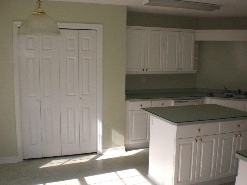 WESTVIEW ESTATES - Residential Lease