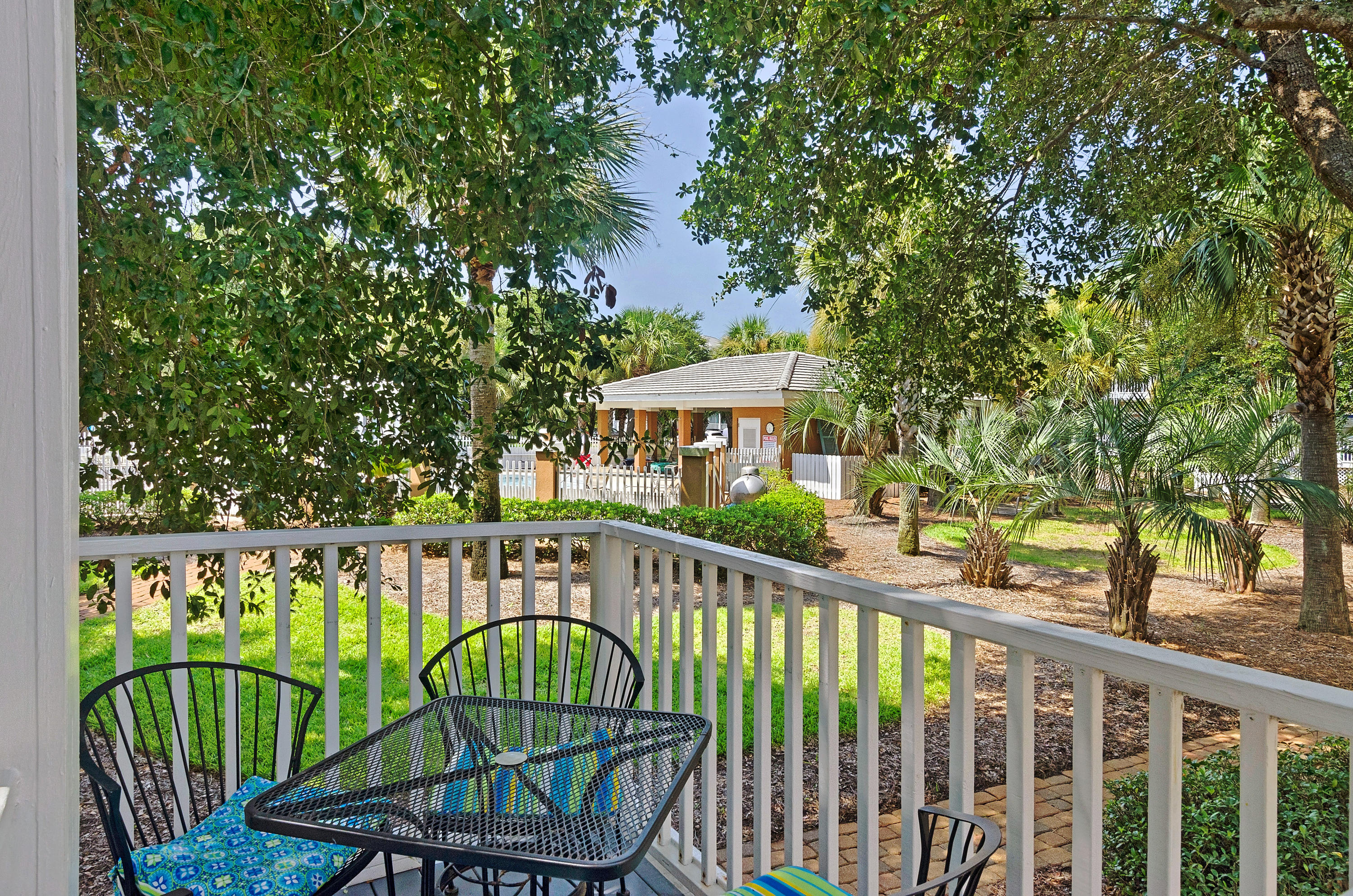OLD FLORIDA COTTAGES - Residential