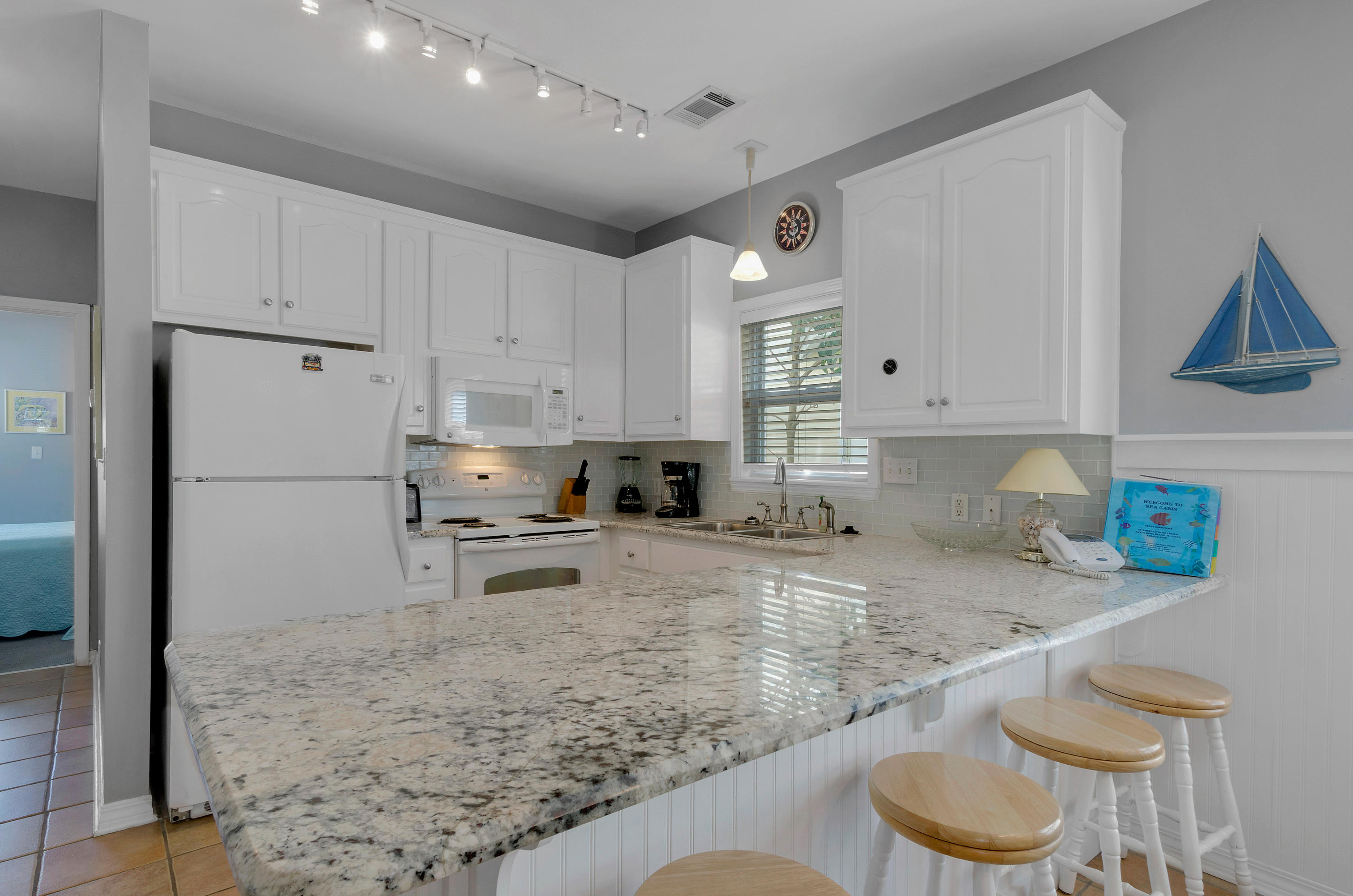 OLD FLORIDA COTTAGES - Residential