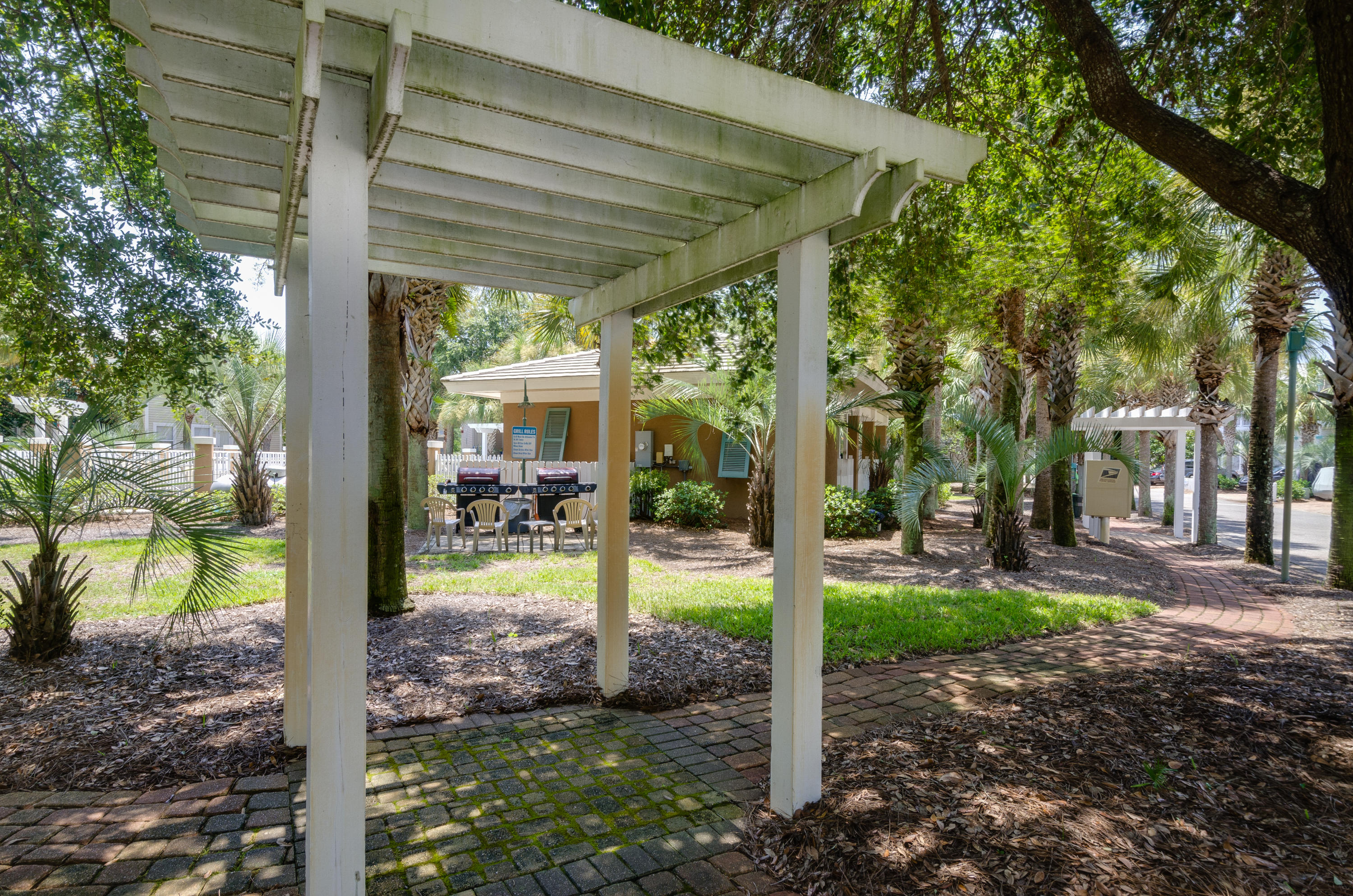 OLD FLORIDA COTTAGES - Residential