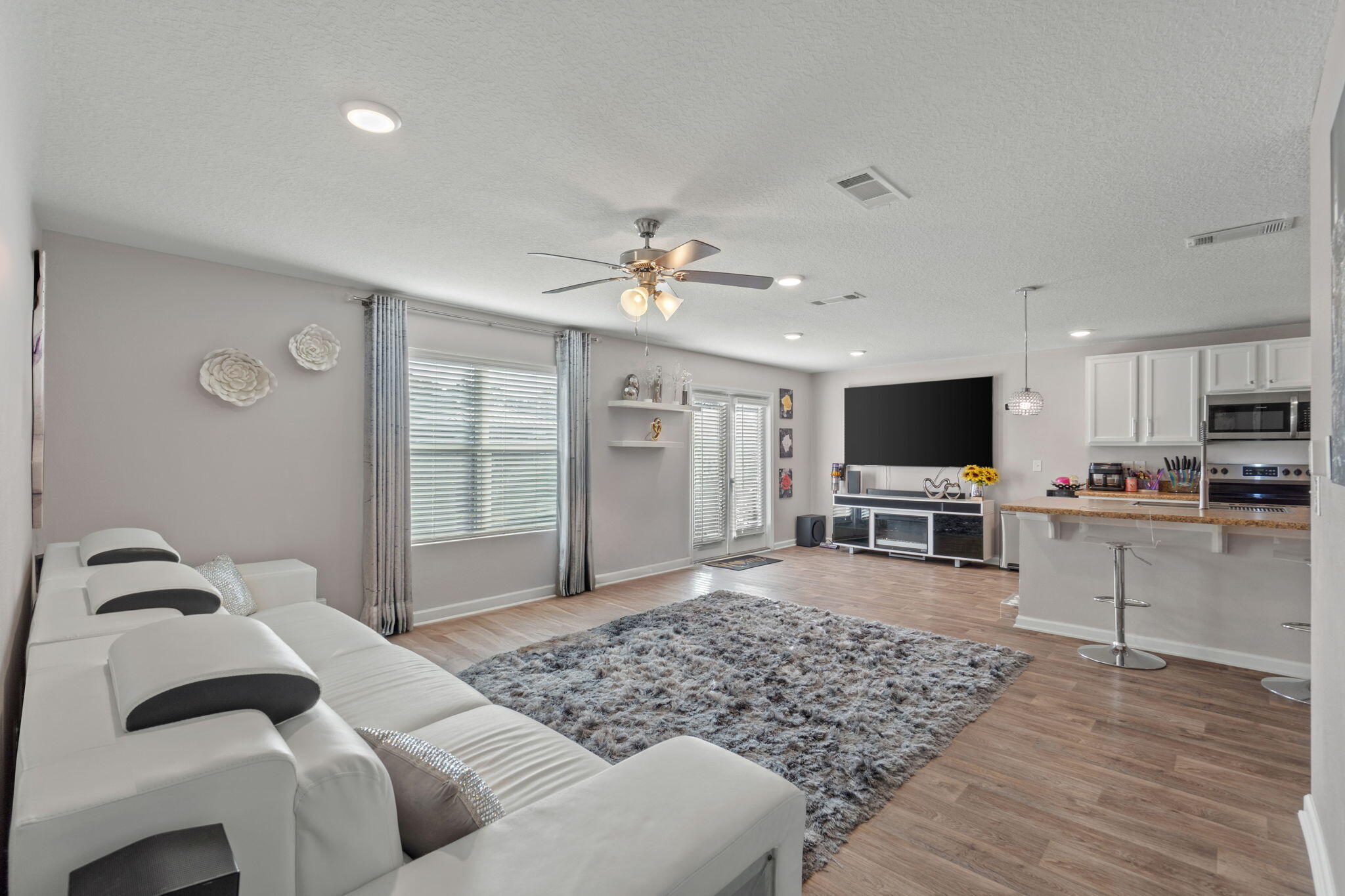 MONTICELLO ESTATES - Residential