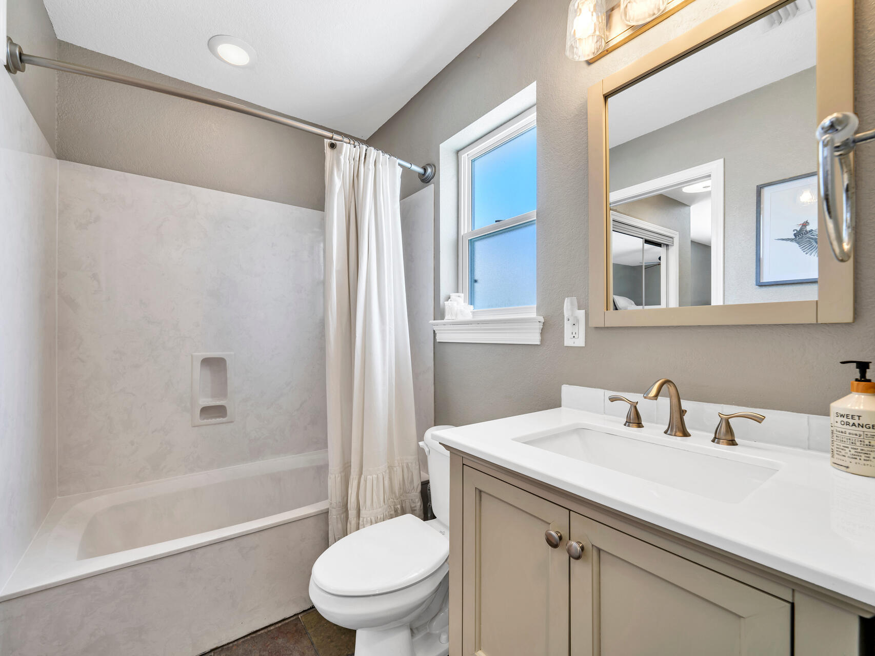 CRYSTAL BEACH - Residential