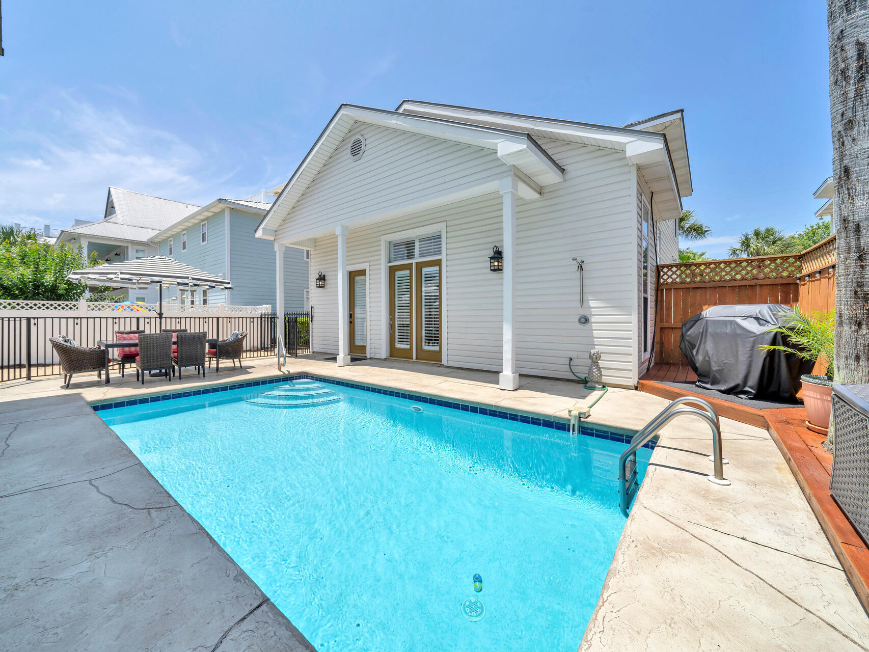 CRYSTAL BEACH - Residential