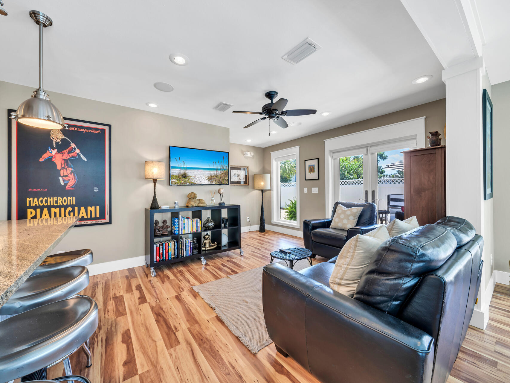 CRYSTAL BEACH - Residential