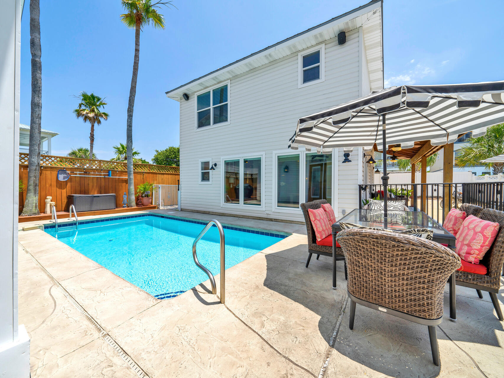 CRYSTAL BEACH - Residential