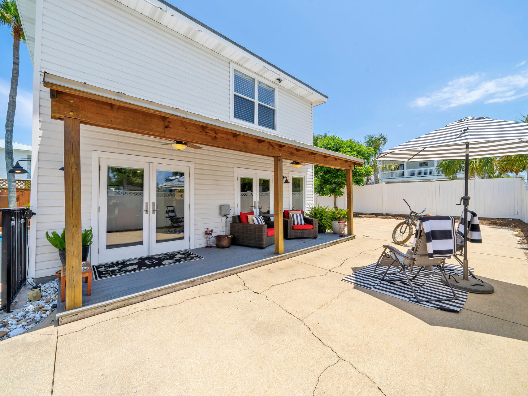 CRYSTAL BEACH - Residential