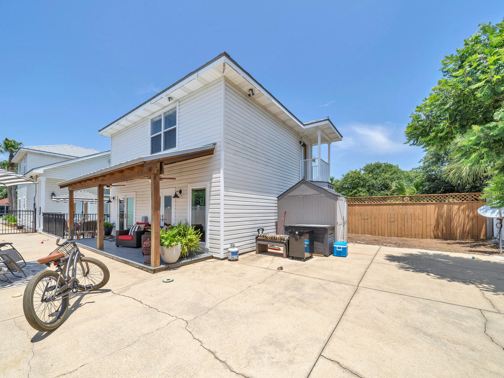 CRYSTAL BEACH - Residential