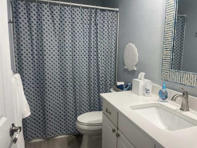 HARBOUR POINT CONDO - Residential