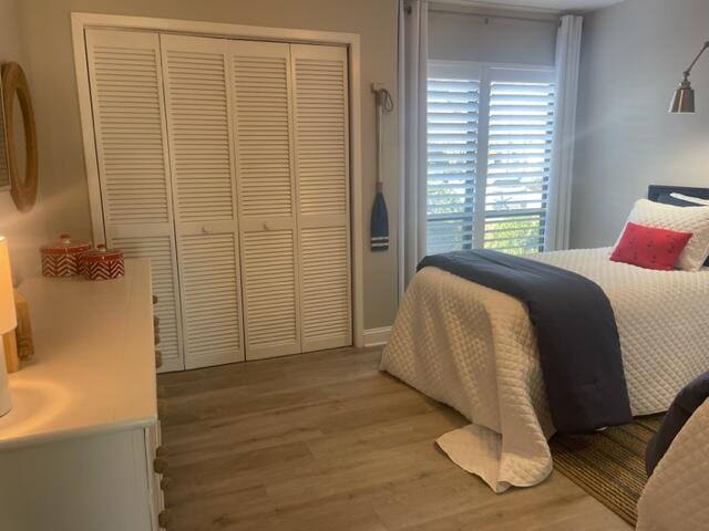 HARBOUR POINT CONDO - Residential