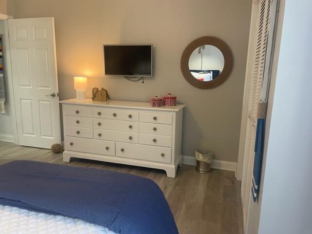 HARBOUR POINT CONDO - Residential