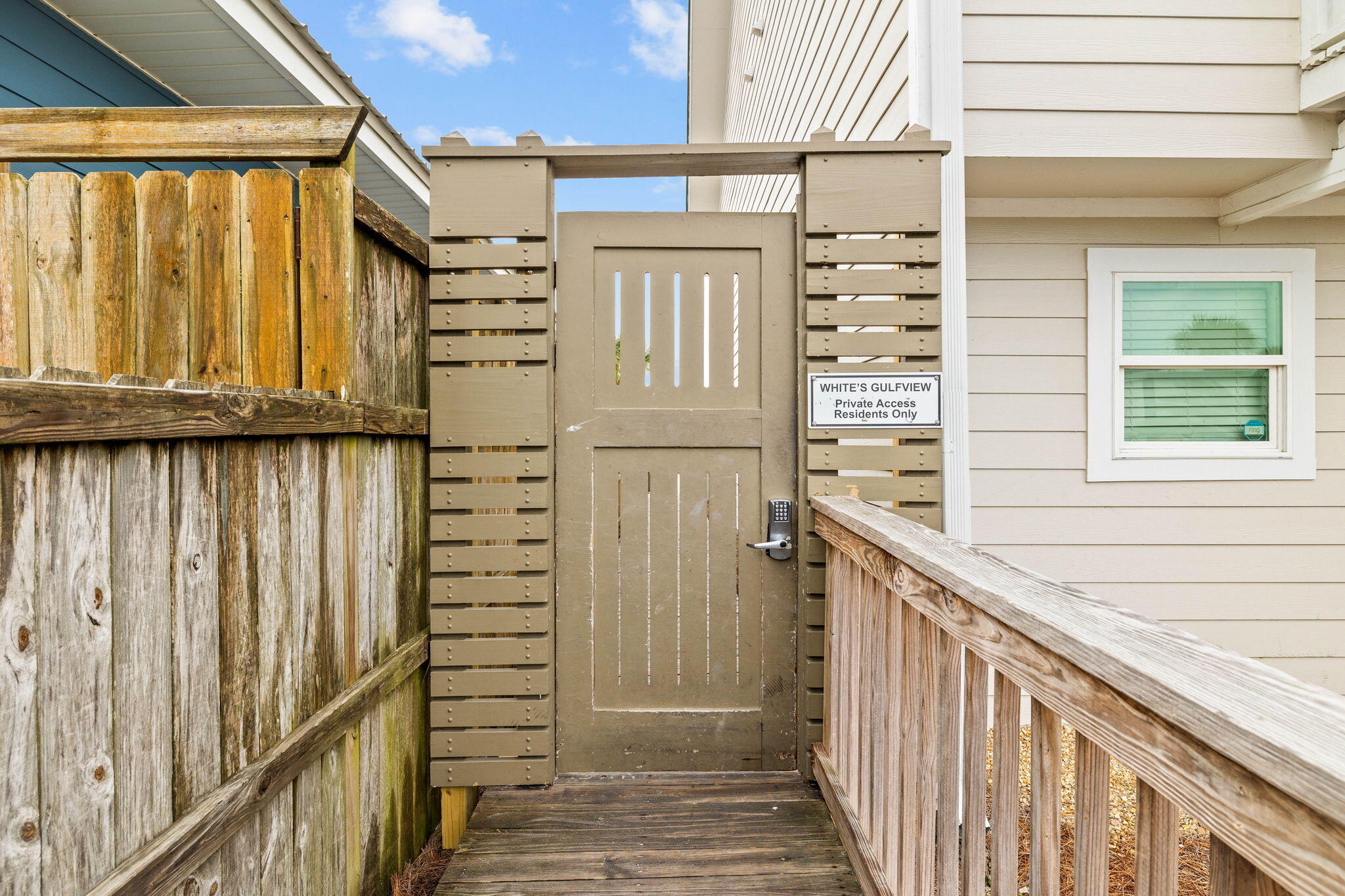 WHITES GULFVIEW ESTATES 2ND ADDN - Residential