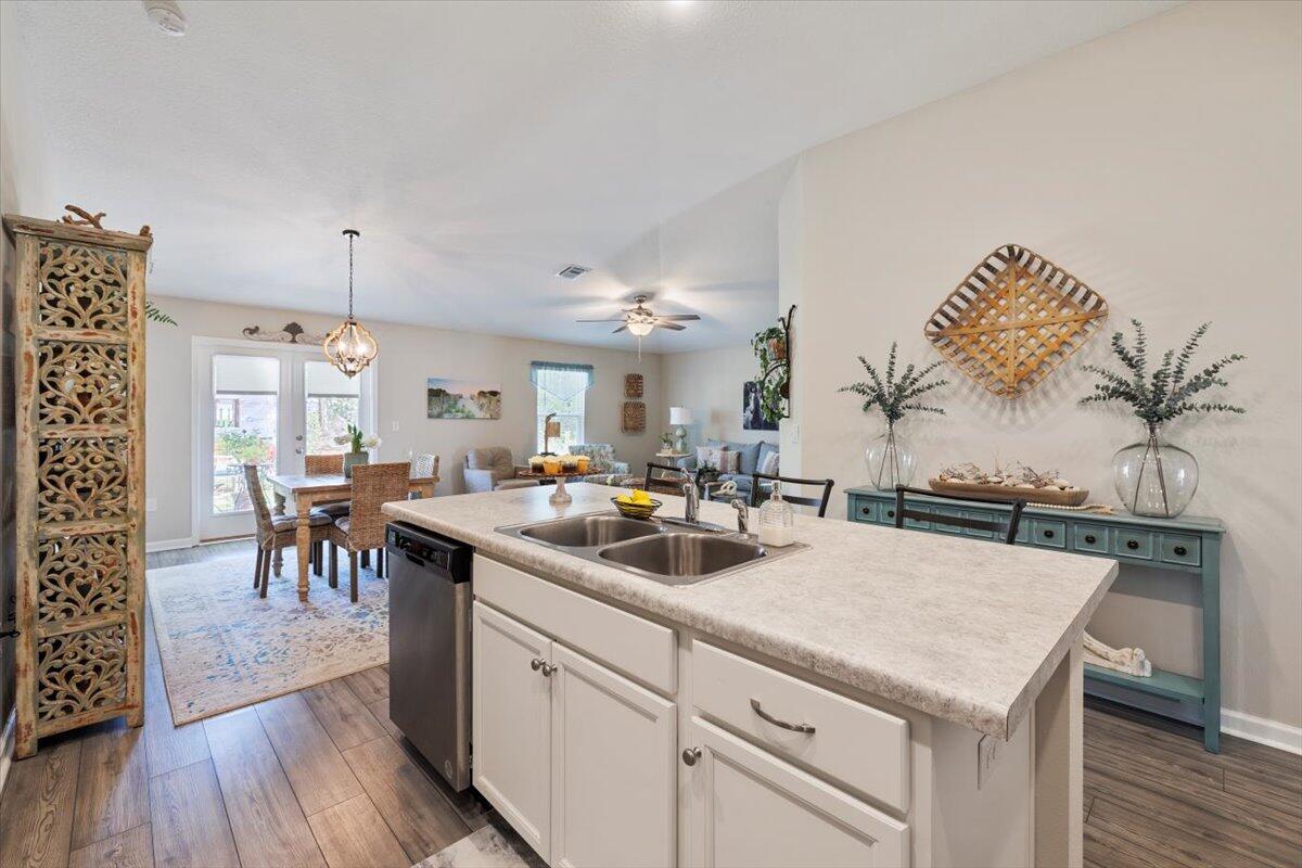 RIVERWALK PH I - Residential