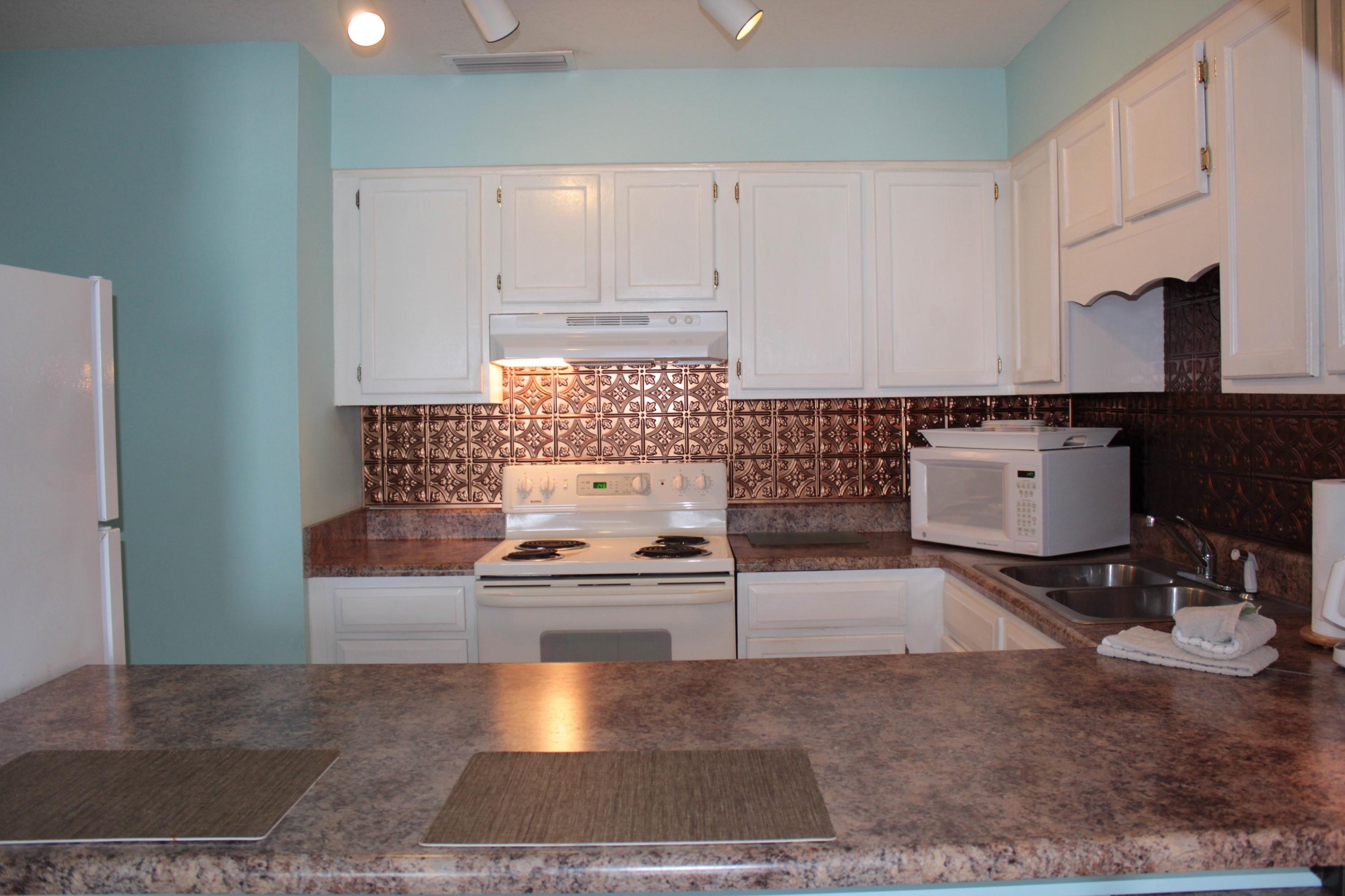 EASTERN SHORES CONDO PH 1 - Residential