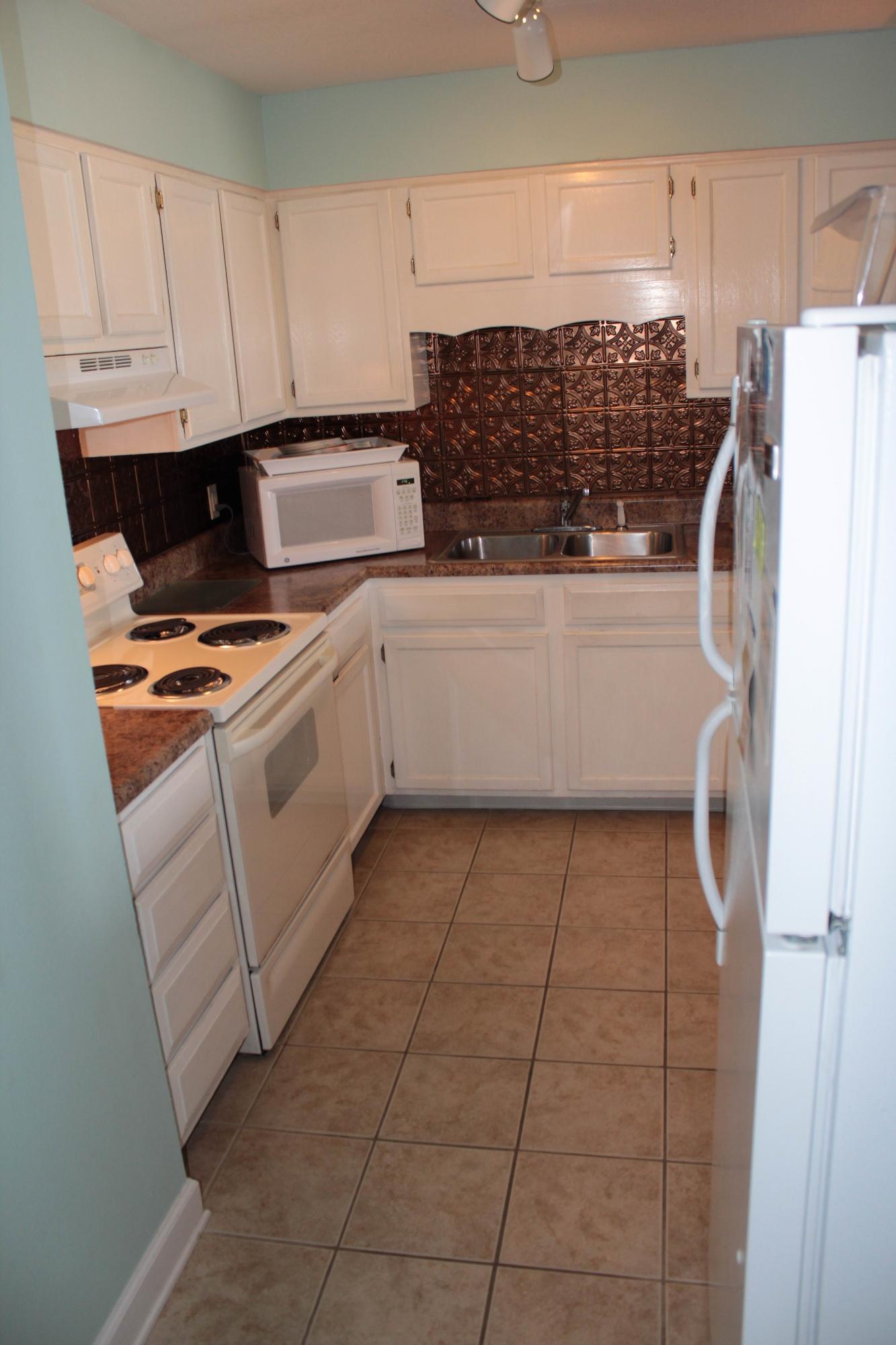 EASTERN SHORES CONDO PH 1 - Residential