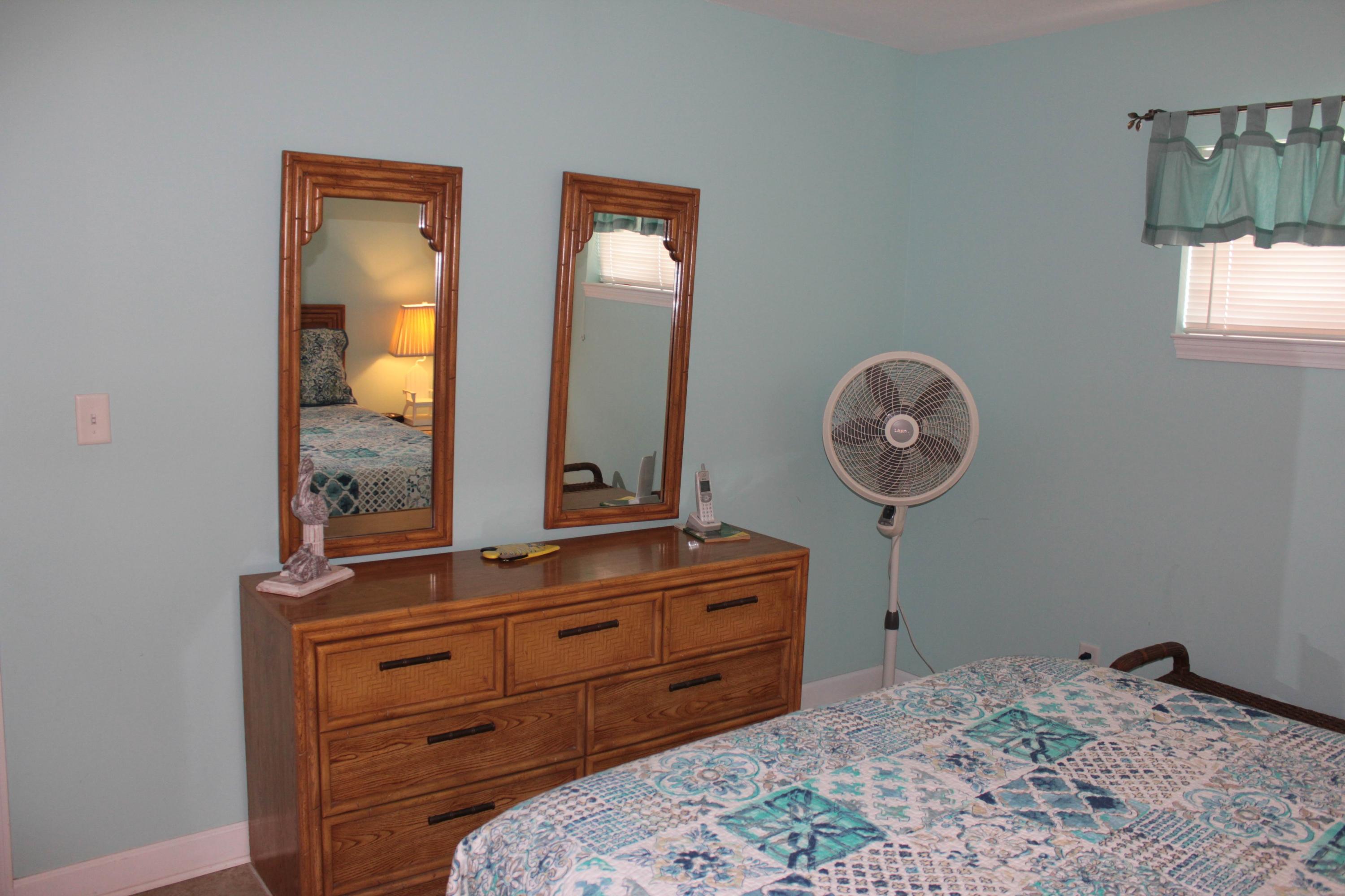 EASTERN SHORES CONDO PH 1 - Residential