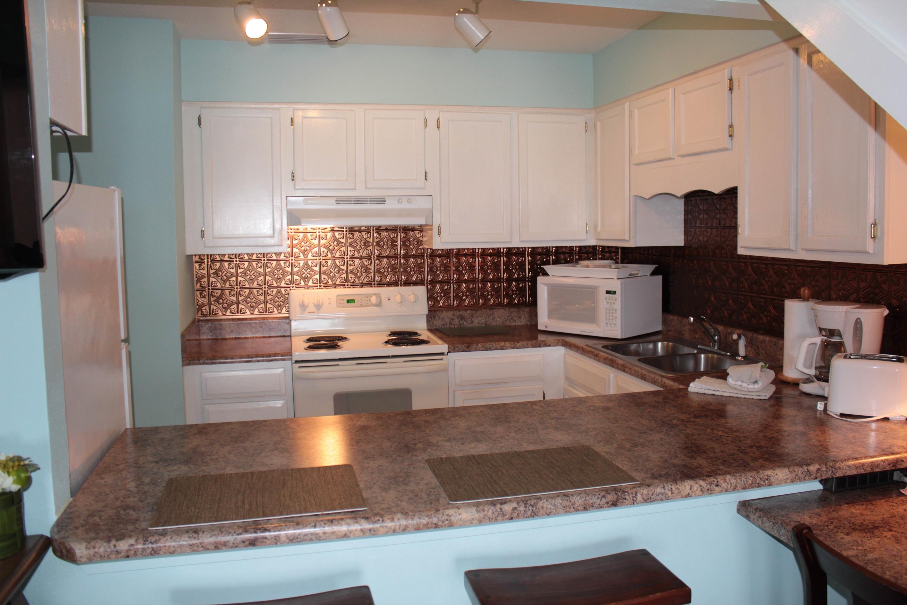 EASTERN SHORES CONDO PH 1 - Residential