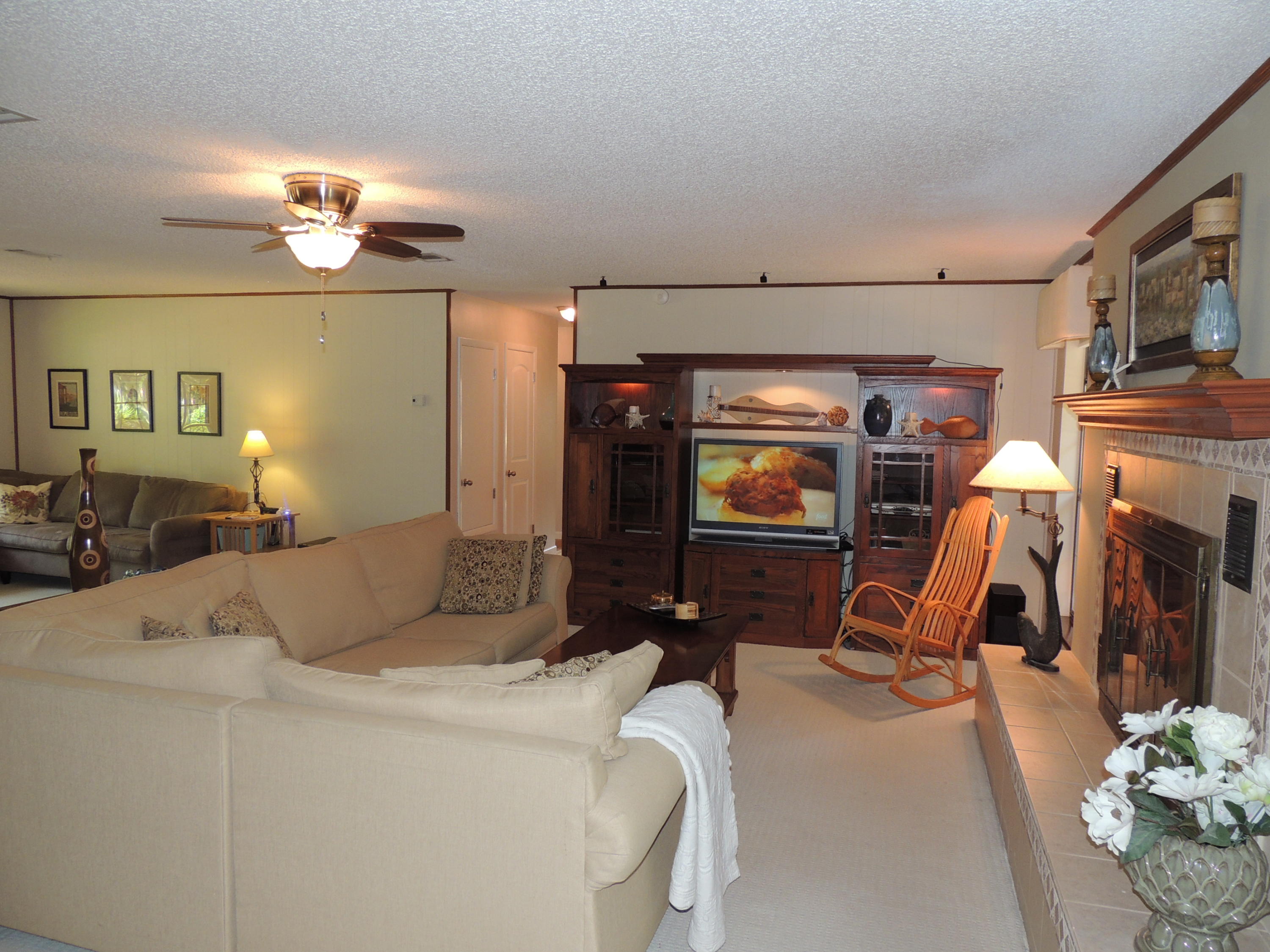 LIDO VILLAGE - Residential