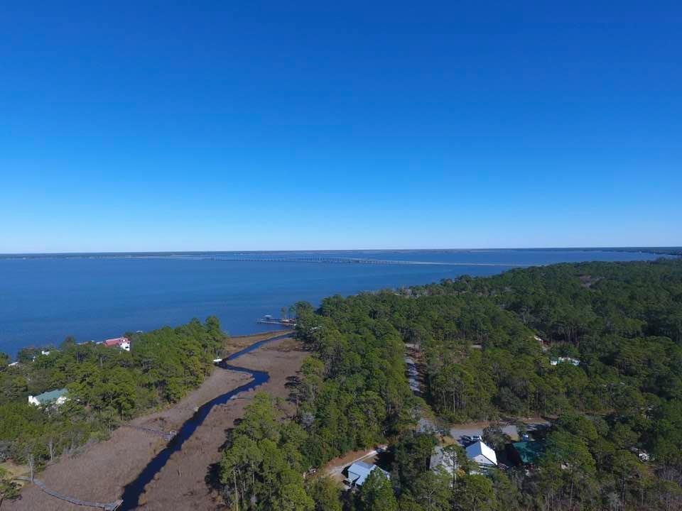 BAY PINE SHORES - Residential