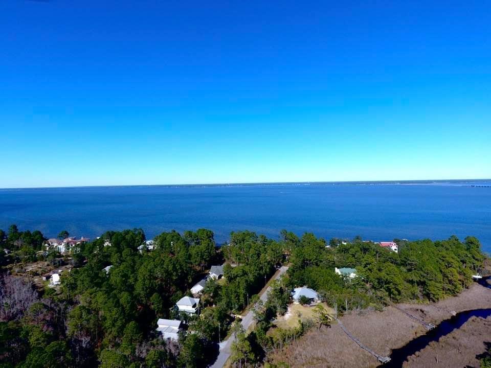 BAY PINE SHORES - Residential