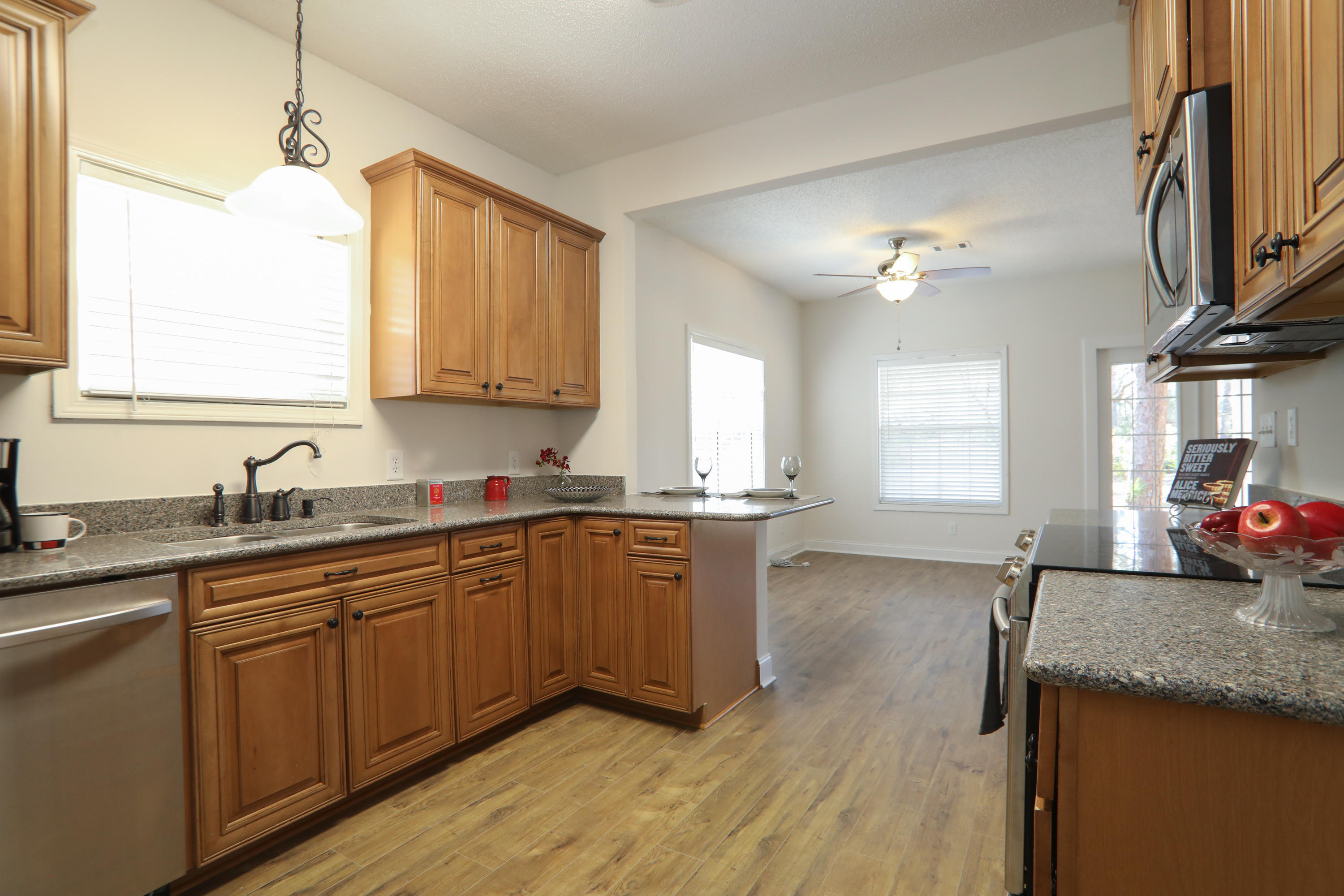 BAY PINE SHORES - Residential