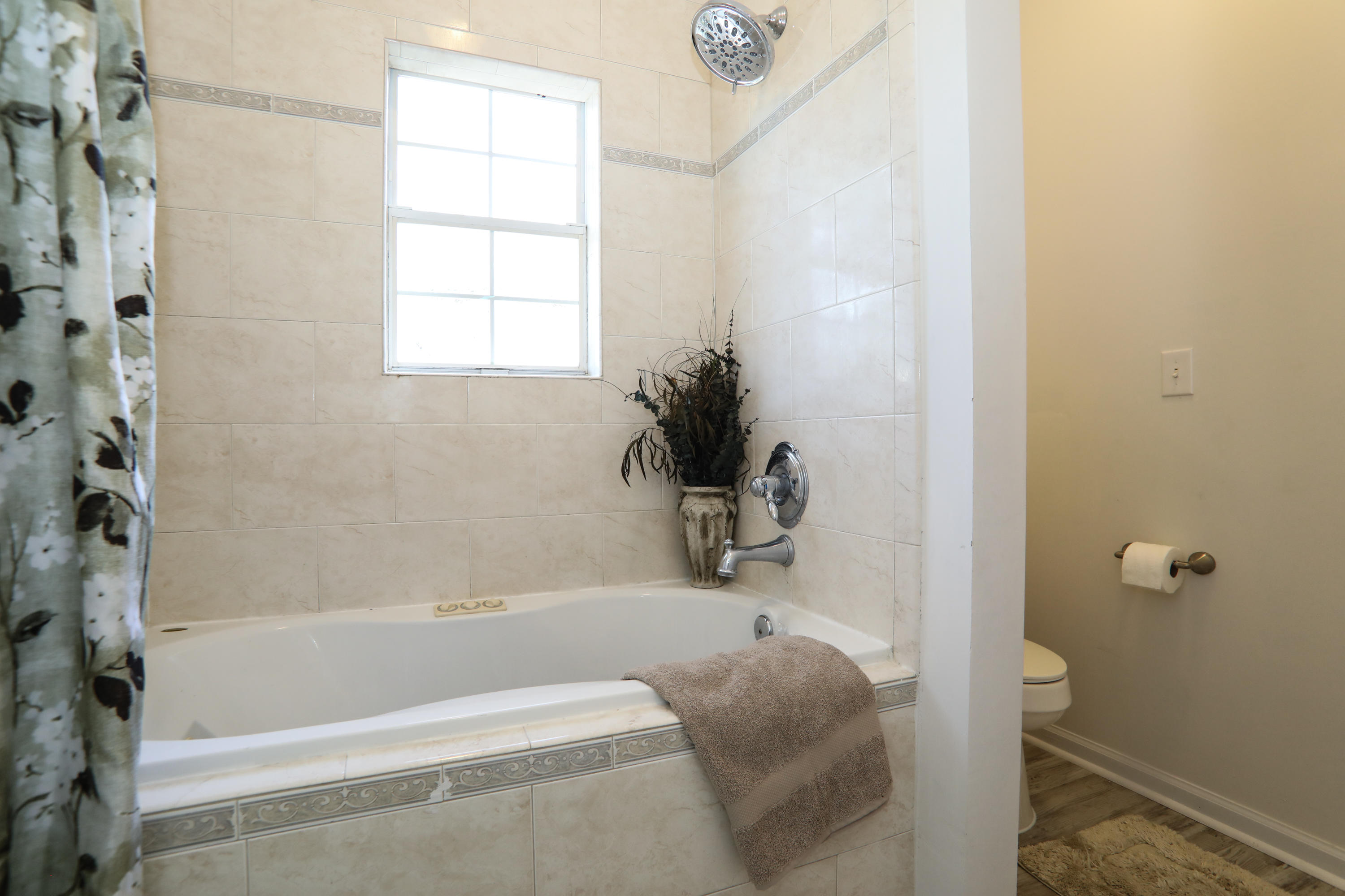 BAY PINE SHORES - Residential