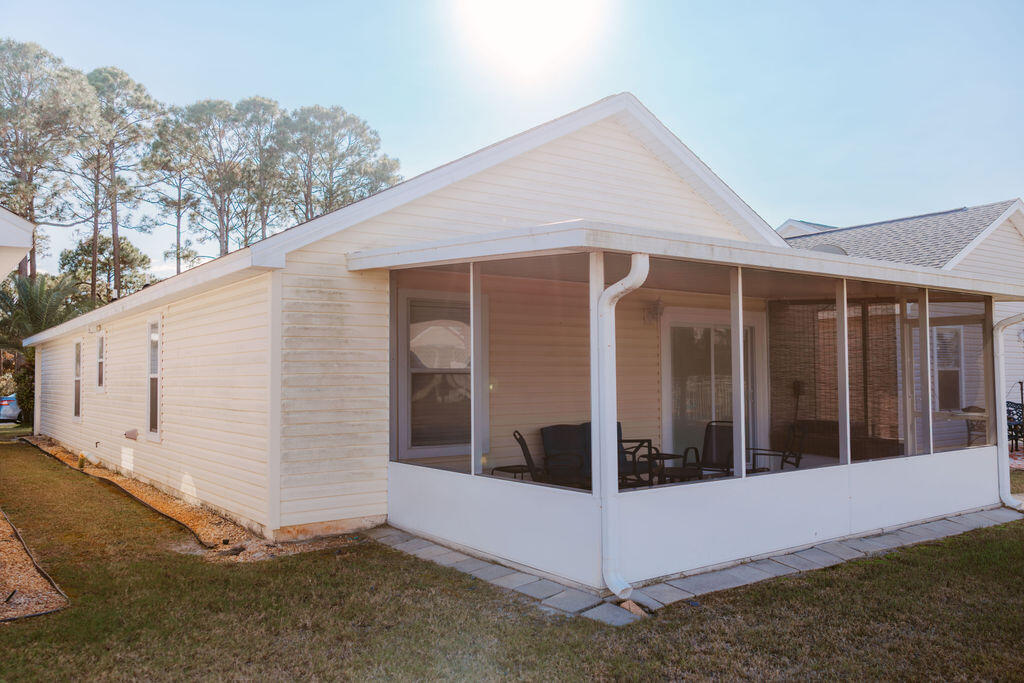 PALM COVE PH I 47B LOT8 ORB 4451 P 813 - Residential Lease