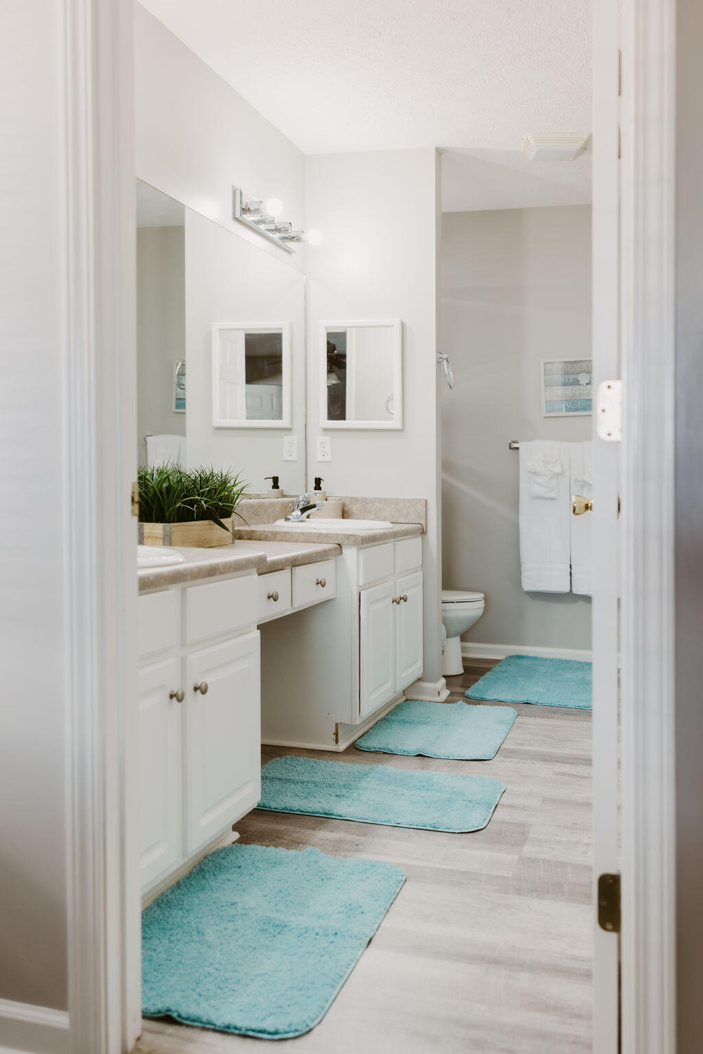 PALM COVE PH I 47B LOT8 ORB 4451 P 813 - Residential Lease