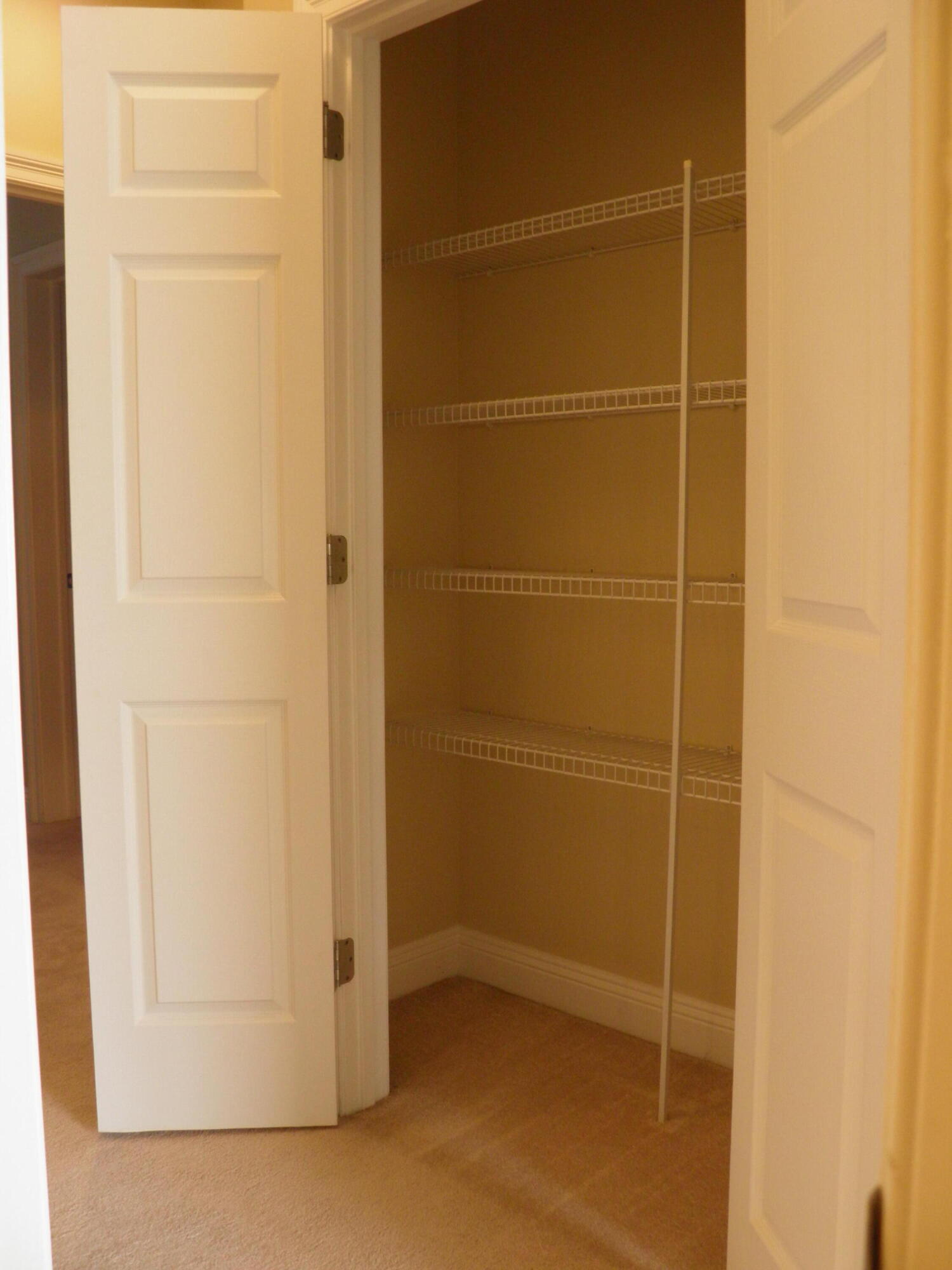 WALTON OAKS - Residential