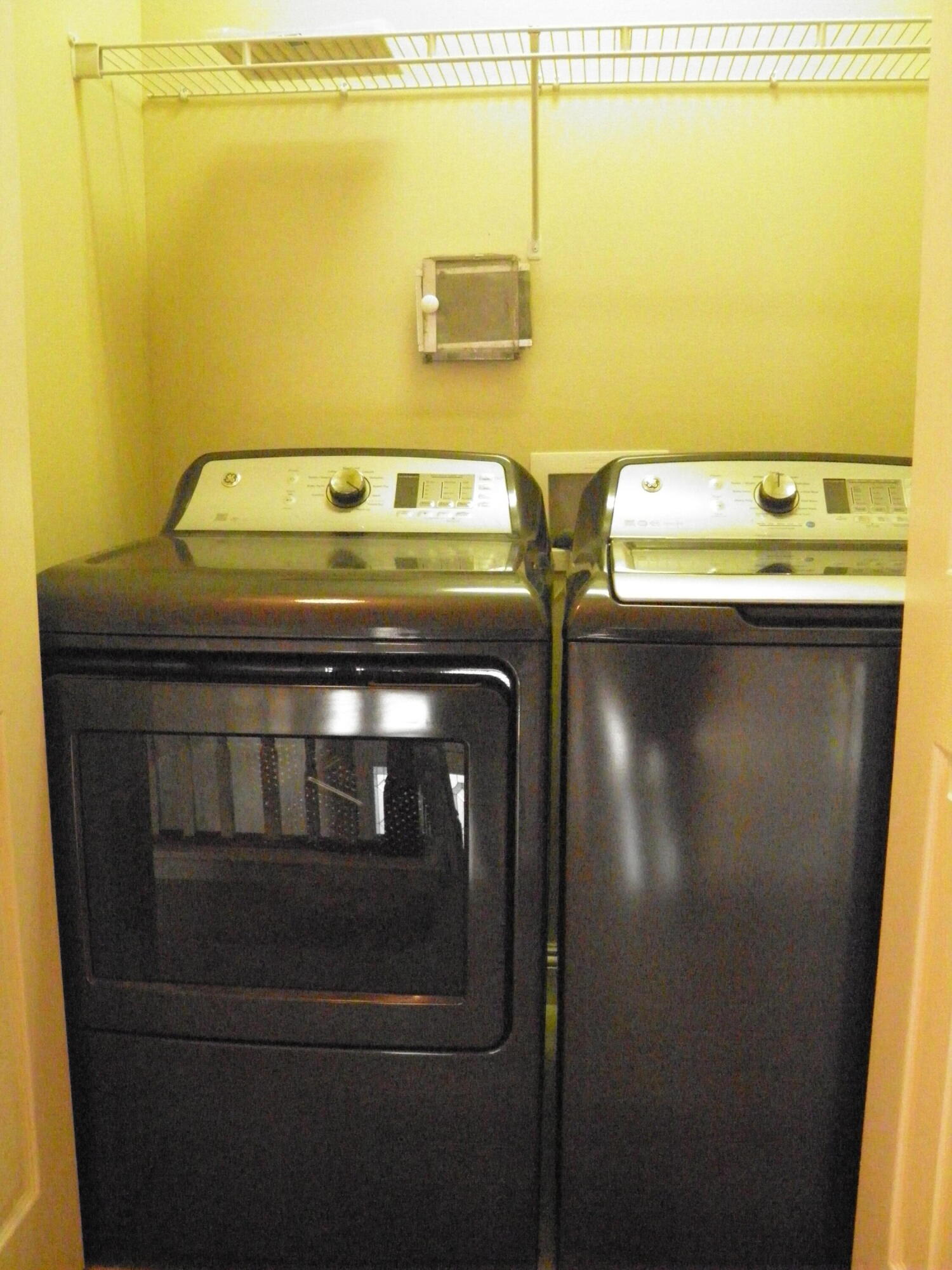 WALTON OAKS - Residential