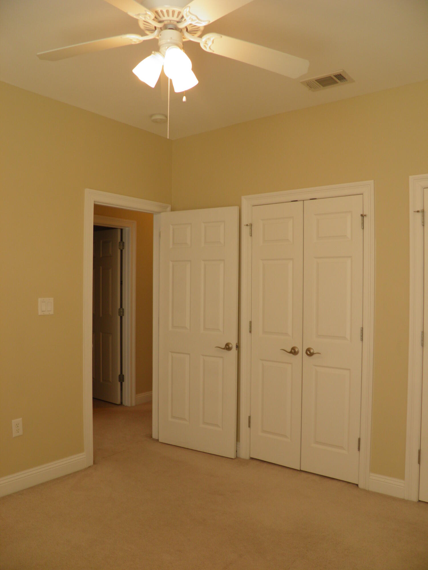 WALTON OAKS - Residential