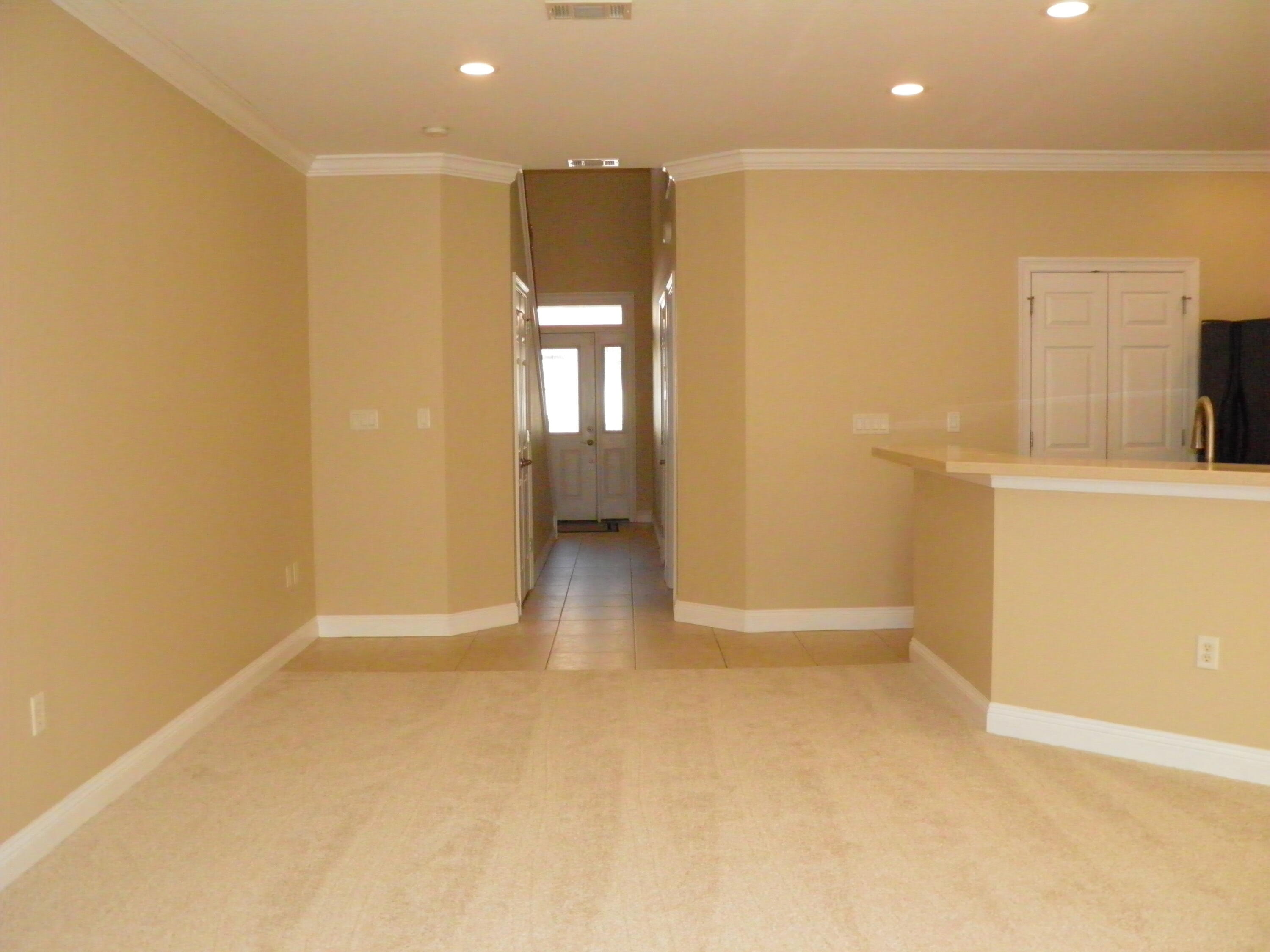 WALTON OAKS - Residential