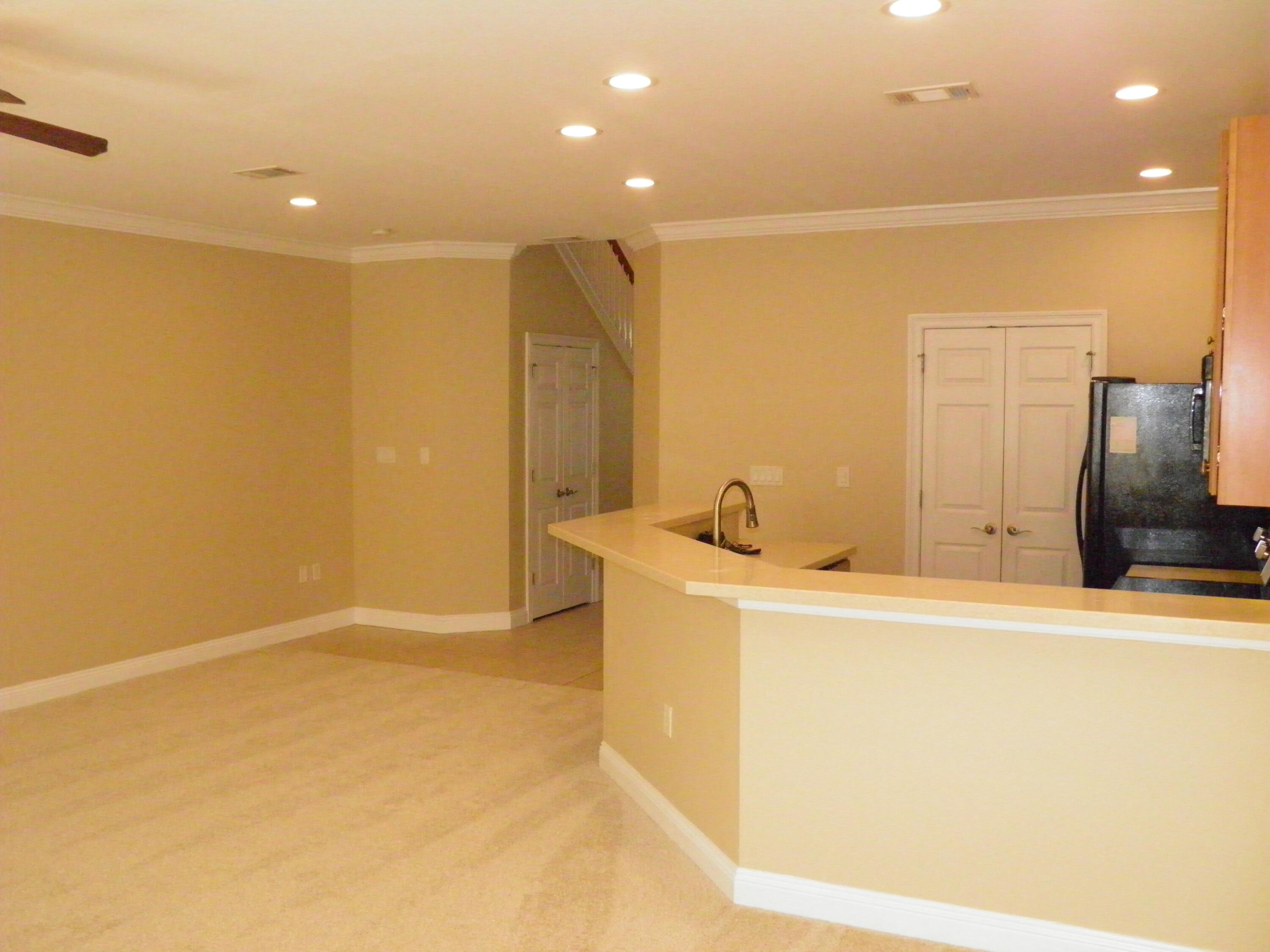 WALTON OAKS - Residential