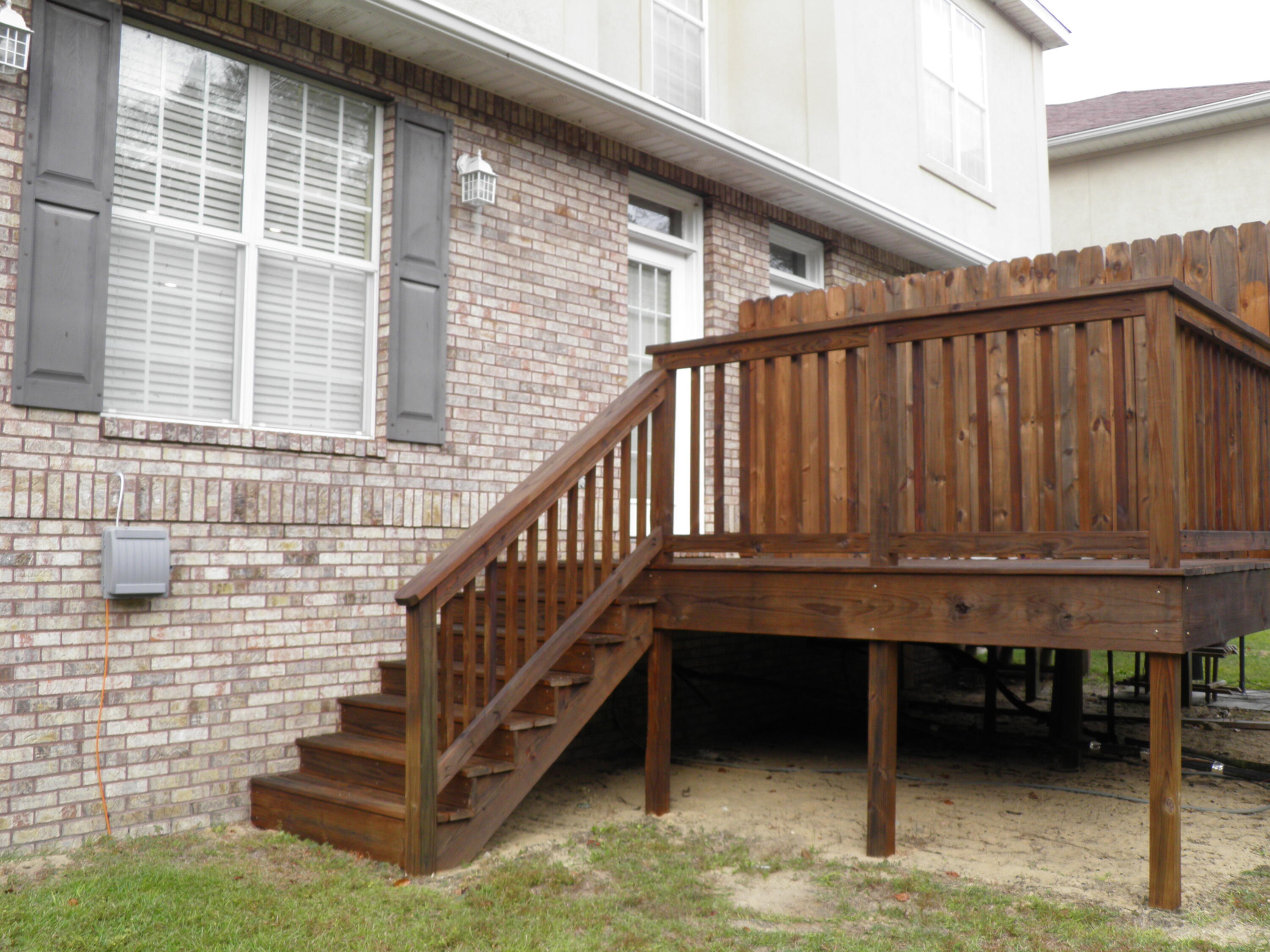 WALTON OAKS - Residential