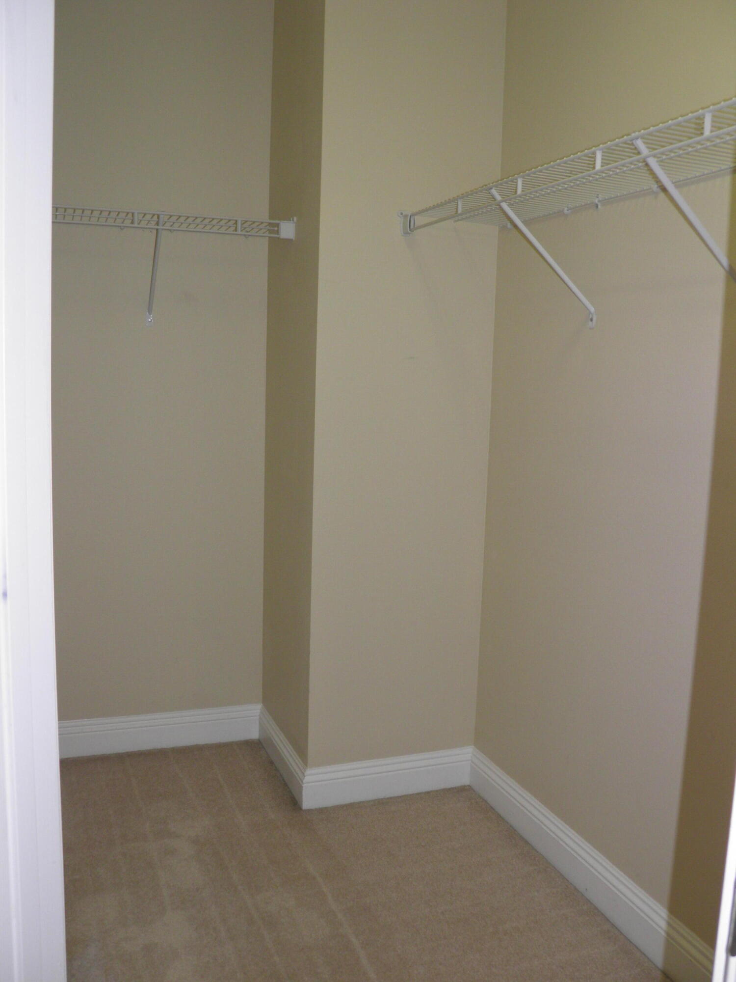 WALTON OAKS - Residential