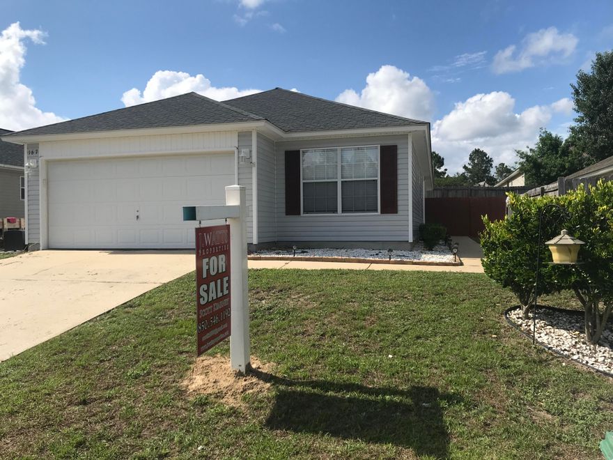 PERFECT LOCATION on the south side of town. This home won't last long at this price. It is move in ready and owners can vacate with quick closing. Call for showing.