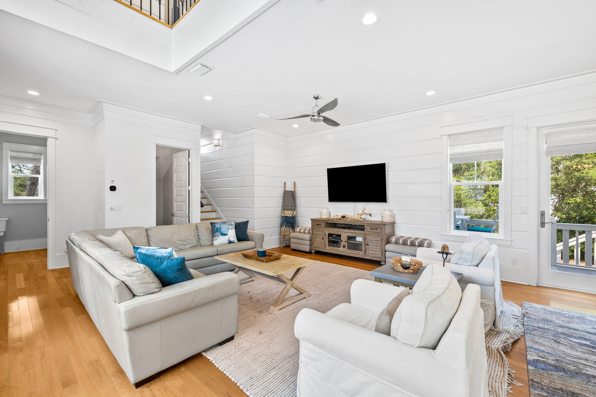 SEABREEZE - Residential