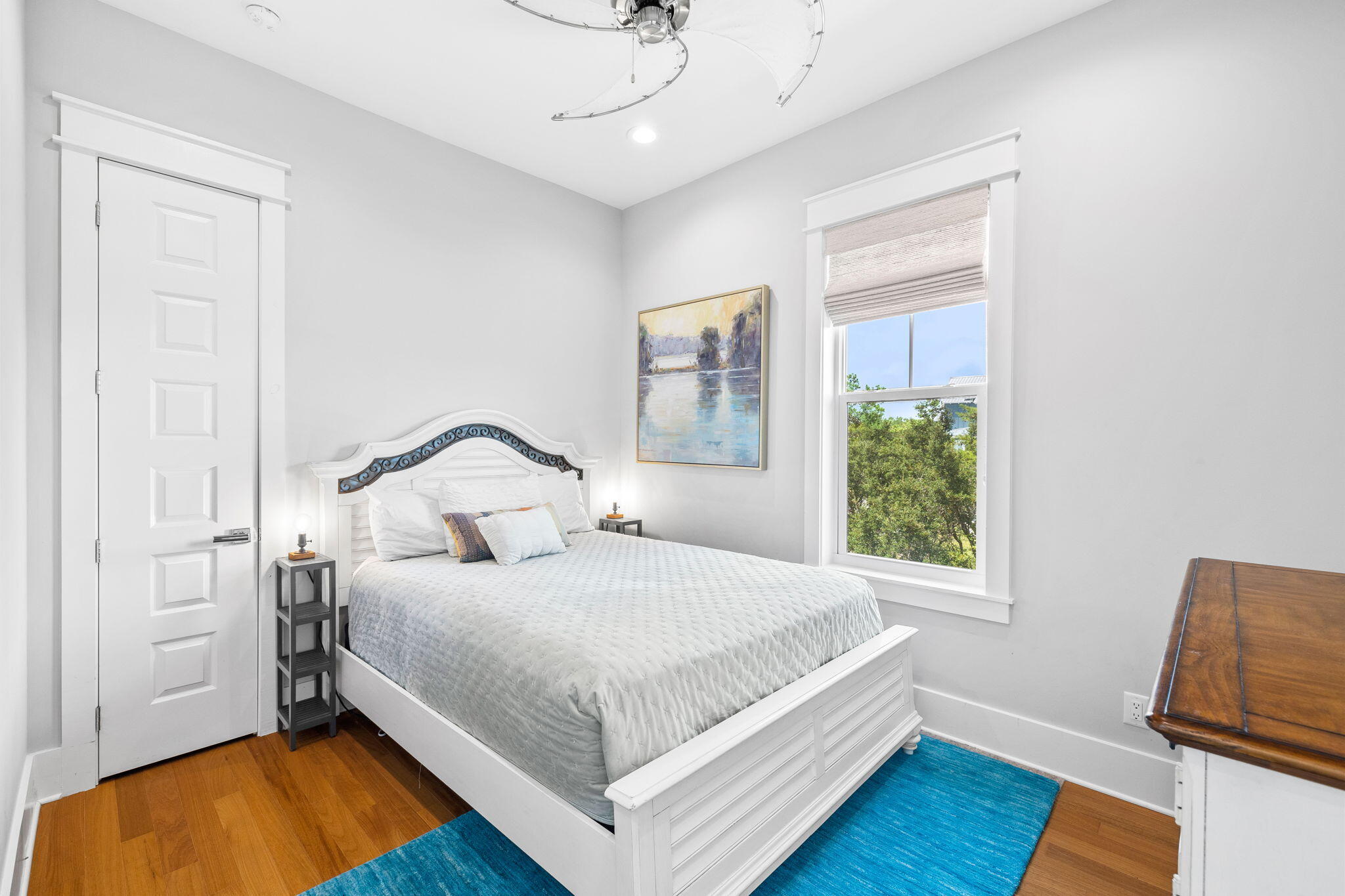 SEABREEZE - Residential