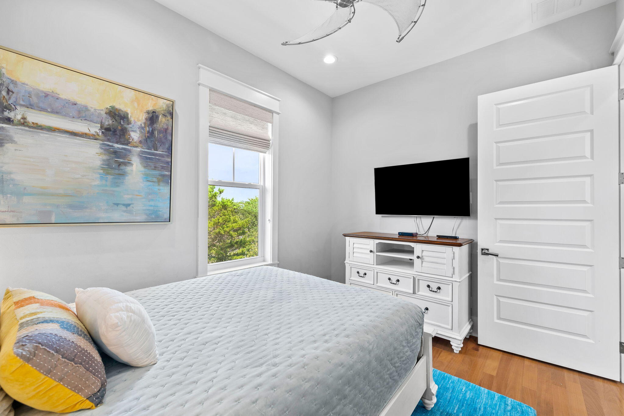 SEABREEZE - Residential