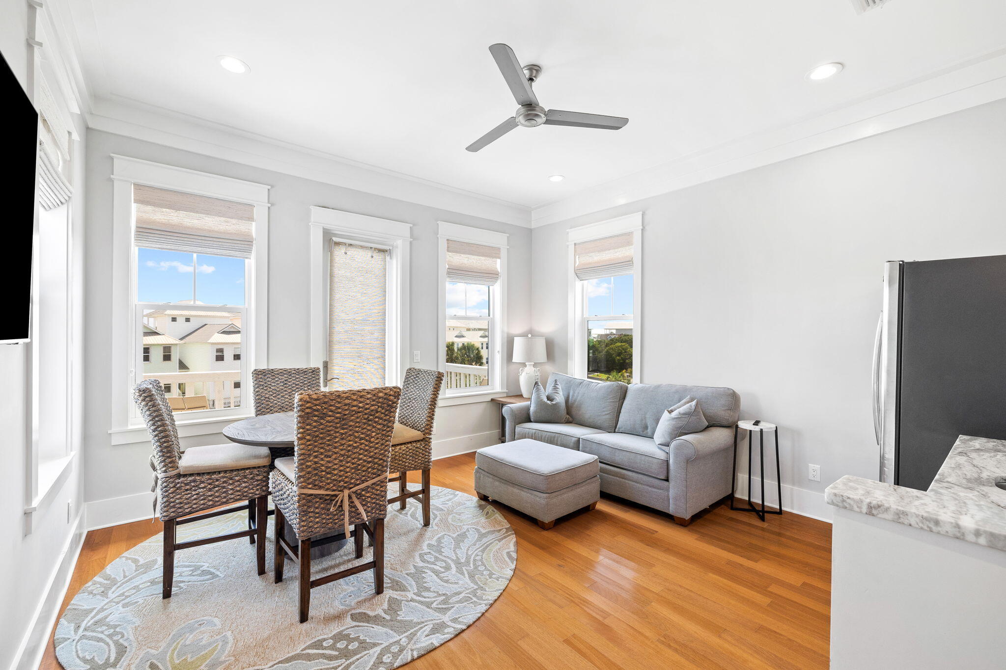 SEABREEZE - Residential
