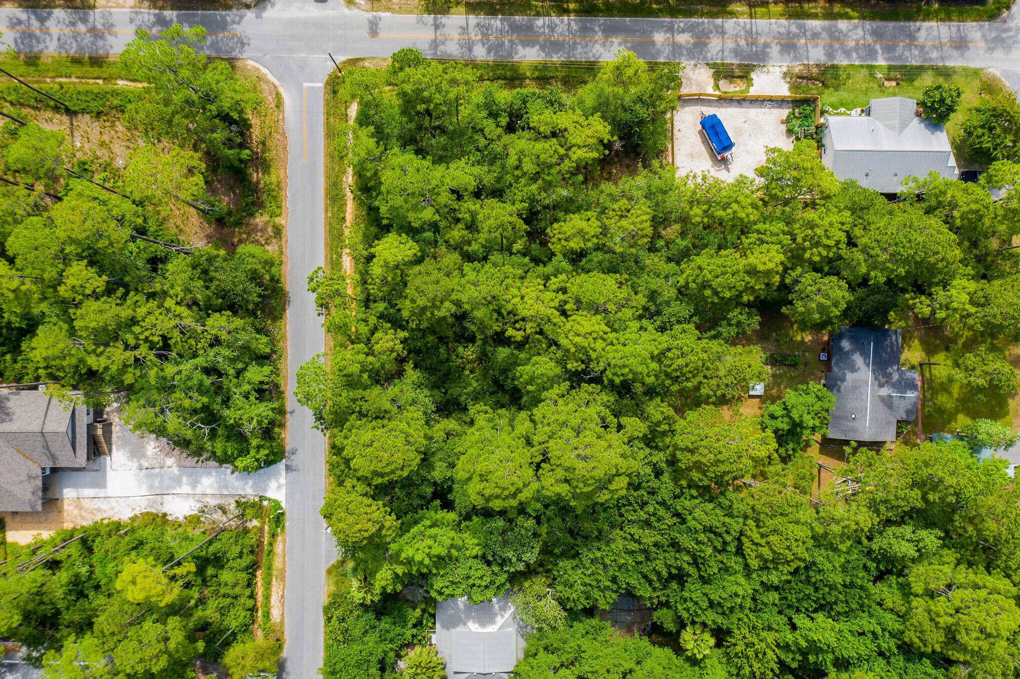 MAGNOLIA BEACH - Land