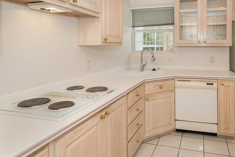 LAKE POINTE - Residential Lease