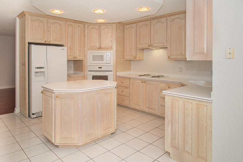 LAKE POINTE - Residential Lease