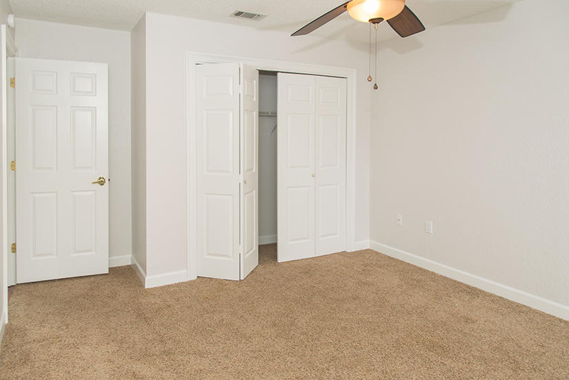 LAKE POINTE - Residential Lease