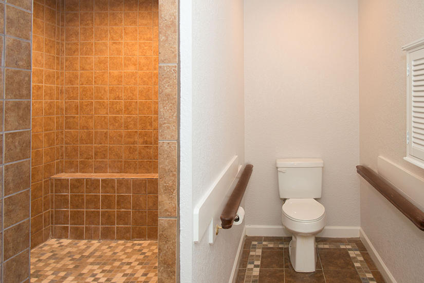 LAKE POINTE - Residential Lease