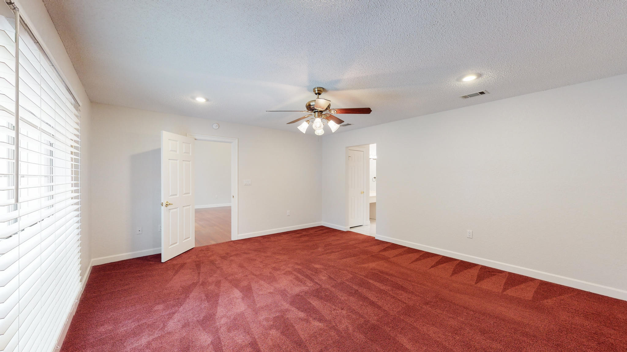 LAKE POINTE - Residential Lease