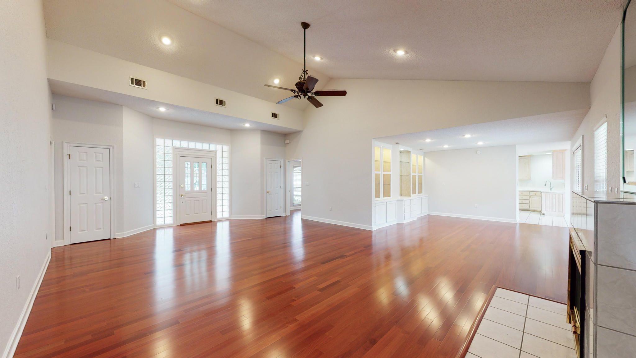 LAKE POINTE - Residential Lease